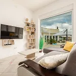 Unique Luxury Feriatum Lissa Villa