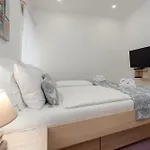 Villa Unique Luxury Feriatum Lissa
