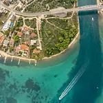 Unique Luxury Feriatum Lissa *