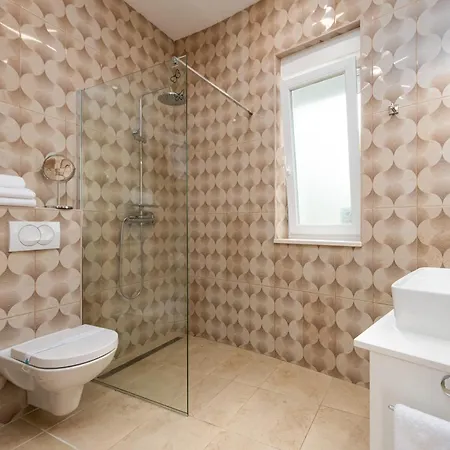 Unique Luxury Feriatum Lissa 别墅 Ždrelac