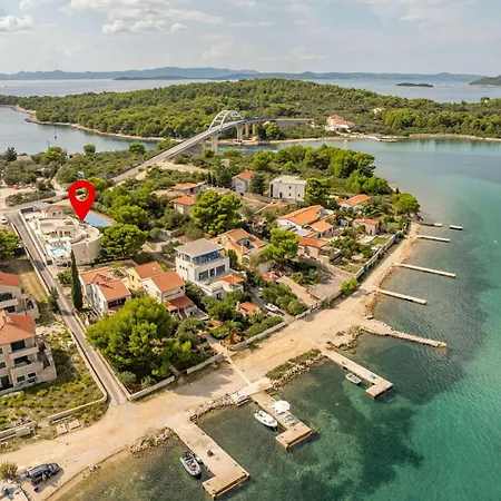 Unique Luxury Feriatum Lissa 别墅 Ždrelac