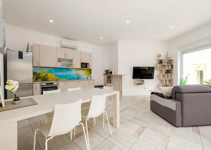 Unique Luxury Feriatum Lissa * Ždrelac