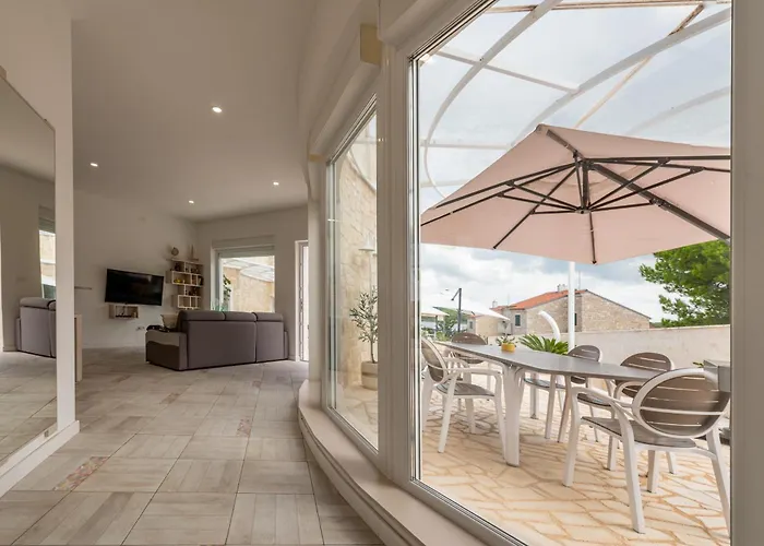 Unique Luxury Feriatum Lissa Ždrelac