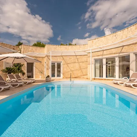 Unique Luxury Feriatum Lissa * Ždrelac