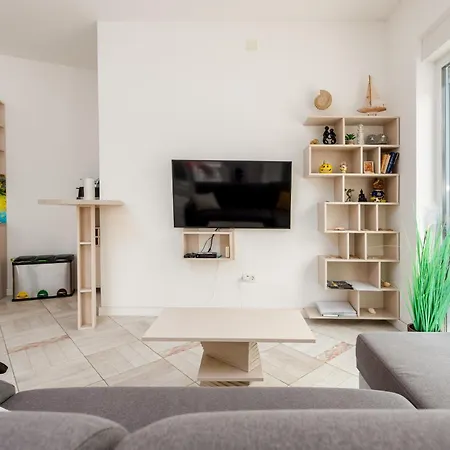 Villa Unique Luxury Feriatum Lissa *