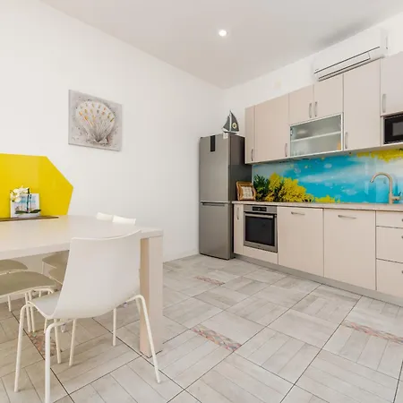 Unique Luxury Feriatum Lissa Villa *