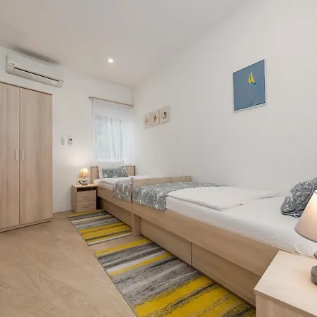 Villa Unique Luxury Feriatum Lissa