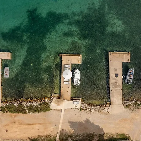 Unique Luxury Feriatum Lissa Villa *