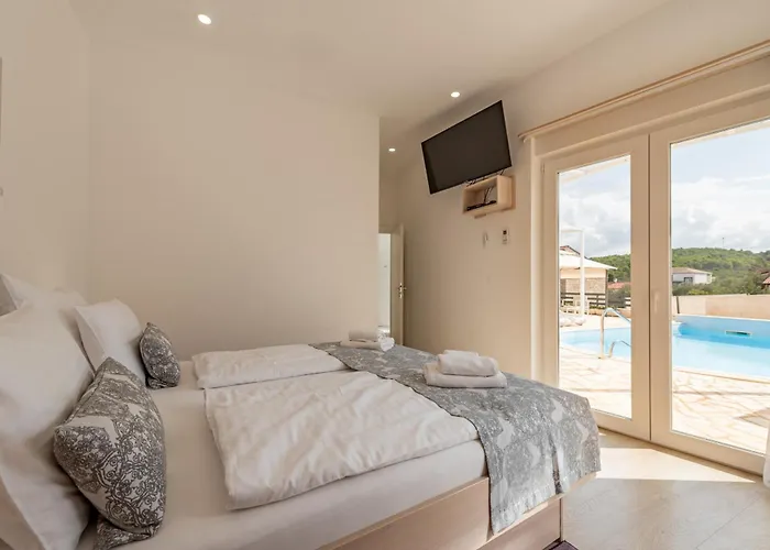 ヴィラ Unique Luxury Feriatum Lissa Ždrelac