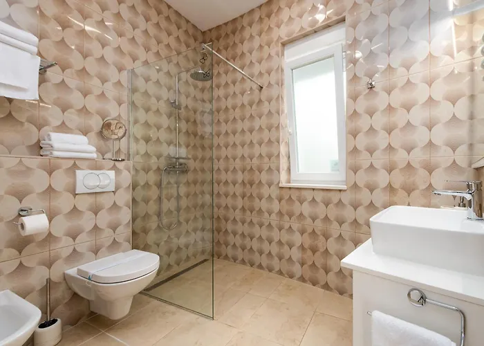 Unique Luxury Feriatum Lissa Вилла Ждрелац