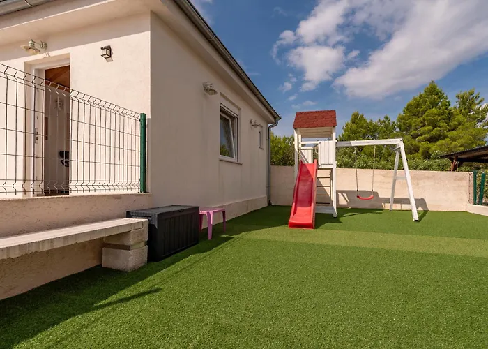 Unique Luxury Feriatum Lissa