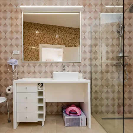 Unique Luxury Feriatum Lissa Ždrelac