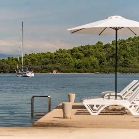 Unique Luxury Feriatum Lissa *