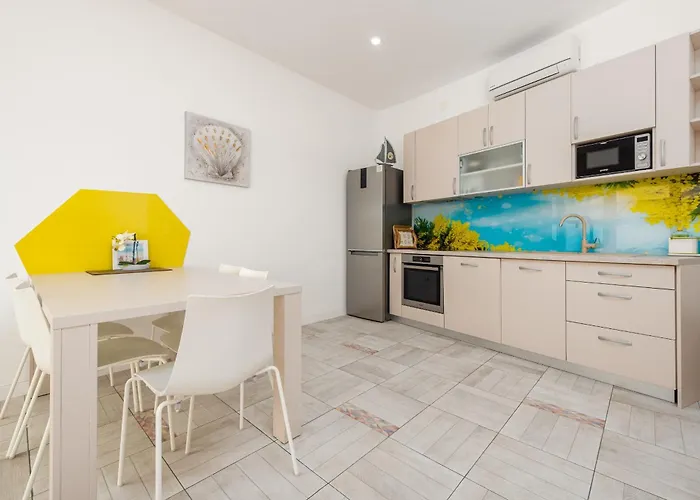 Unique Luxury Feriatum Lissa Villa *