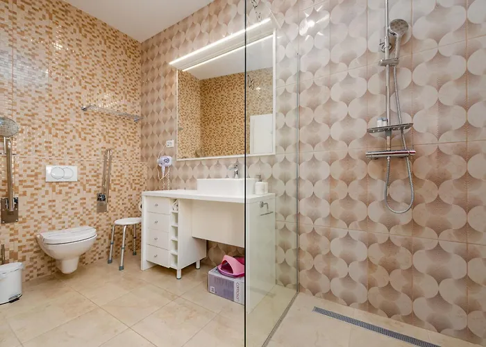 Unique Luxury Feriatum Lissa Villa