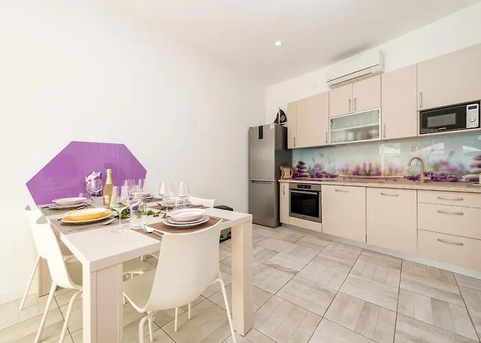 Villa Unique Luxury Feriatum Lissa *