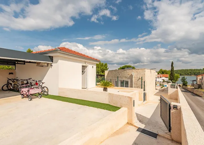 Unique Luxury Feriatum Lissa Ždrelac